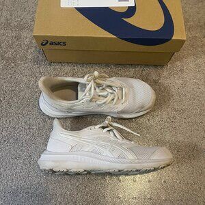 ASICS Kid's JOLT Running Shoe - Size 3Y